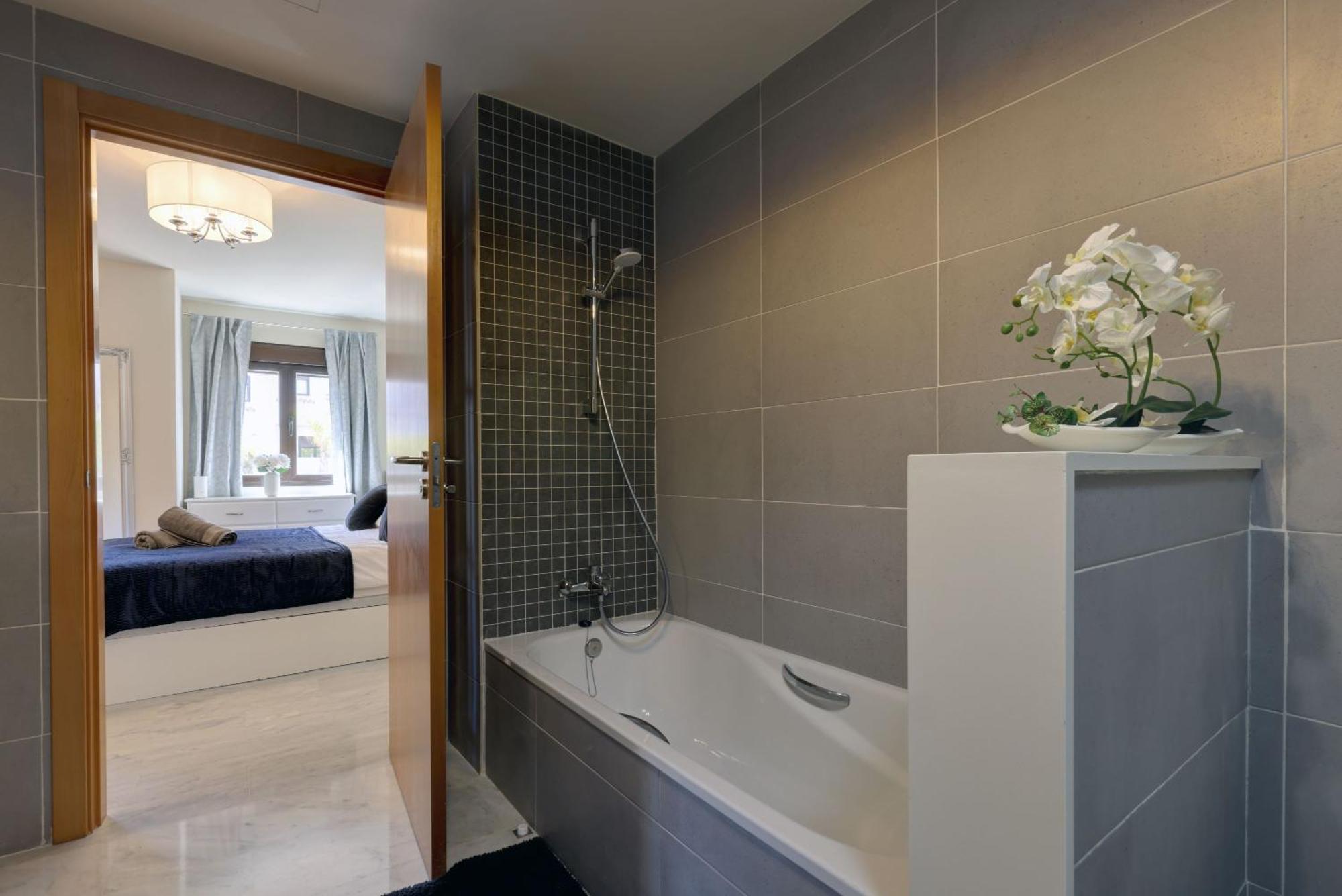Ferienhaus Spacious And Modern House In Riviera, Mijas, Costa Del Sol, 15min From Marbella